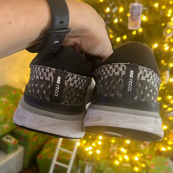 Nike Infinity React Flyknit 3 Black Grey Fog - Picture 4 of 9